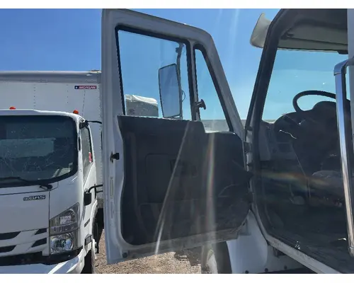 INTERNATIONAL 7500 Door Assembly, Front