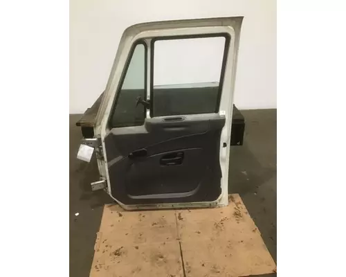 INTERNATIONAL 7500 Door Assembly