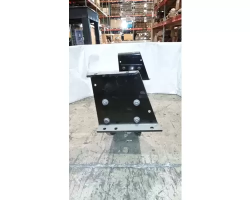 INTERNATIONAL 7500 Engine Mounts