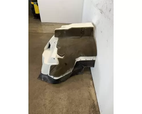 INTERNATIONAL 7500 Fender Extension