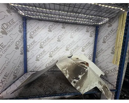 INTERNATIONAL 7500 Fender Extension