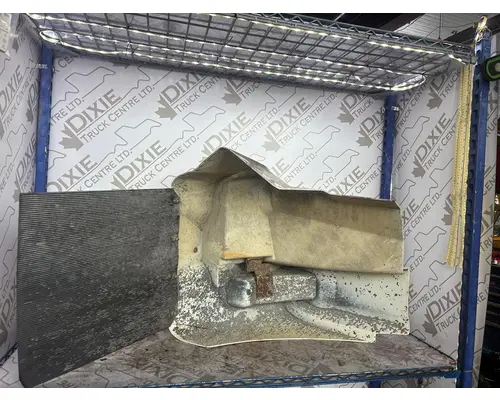 INTERNATIONAL 7500 Fender Extension