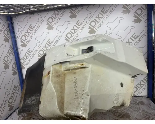 INTERNATIONAL 7500 Fender Extension