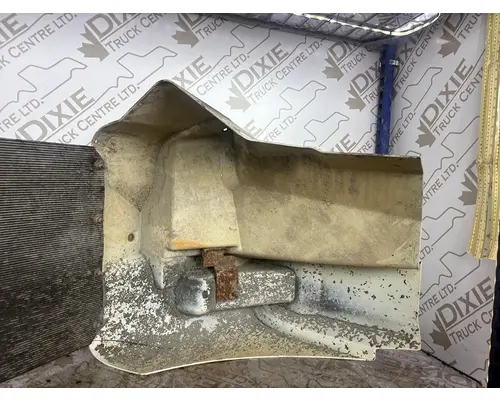 INTERNATIONAL 7500 Fender Extension