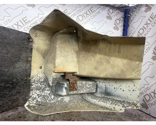 INTERNATIONAL 7500 Fender Extension