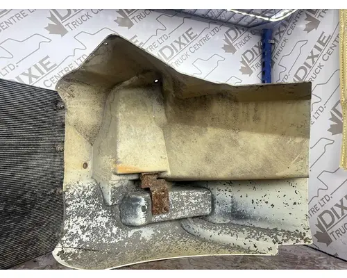 INTERNATIONAL 7500 Fender Extension