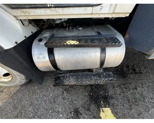 INTERNATIONAL 7500 Fuel Tank
