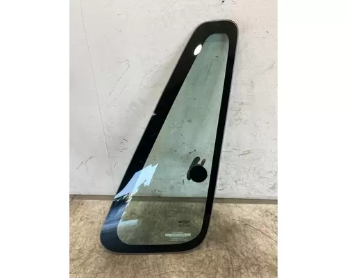 INTERNATIONAL 7500 Glass