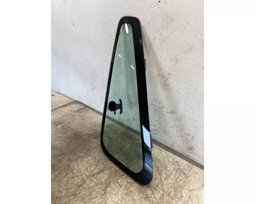 INTERNATIONAL 7500 Glass