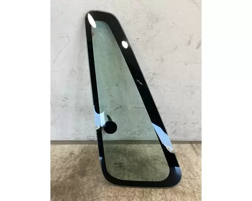 INTERNATIONAL 7500 Glass