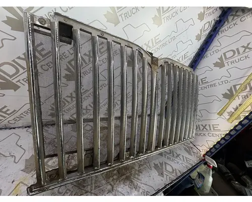 INTERNATIONAL 7500 Grille