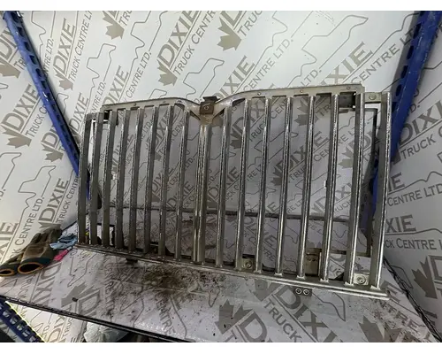 INTERNATIONAL 7500 Grille