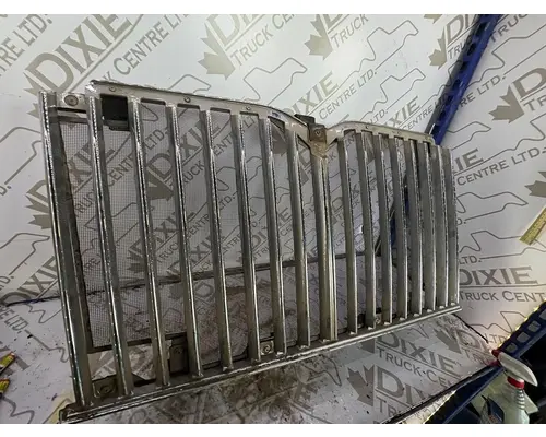 INTERNATIONAL 7500 Grille