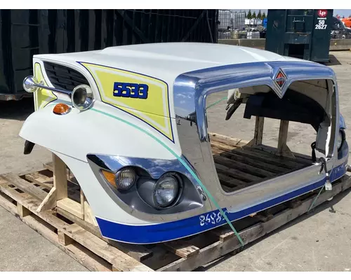 INTERNATIONAL 7500 Hood