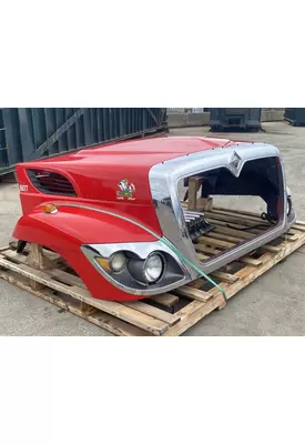 INTERNATIONAL 7500 Hood