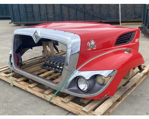INTERNATIONAL 7500 Hood