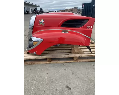 INTERNATIONAL 7500 Hood