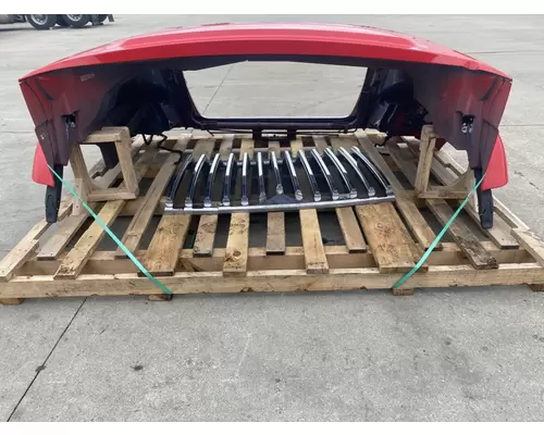 INTERNATIONAL 7500 Hood