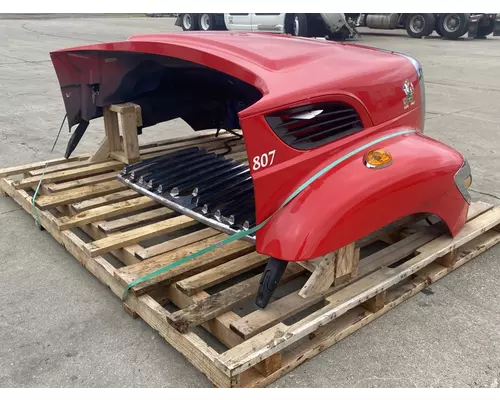 INTERNATIONAL 7500 Hood