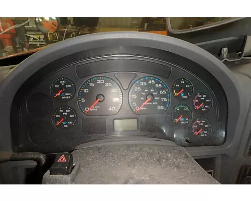 INTERNATIONAL 7500 Instrument Cluster