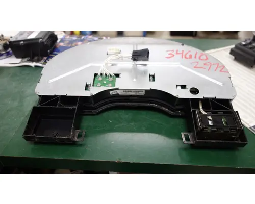 INTERNATIONAL 7500 Instrument Cluster