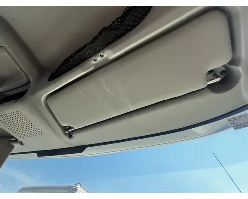 INTERNATIONAL 7500 Interior Sun Visor