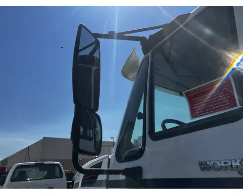 INTERNATIONAL 7500 Mirror (Side View)