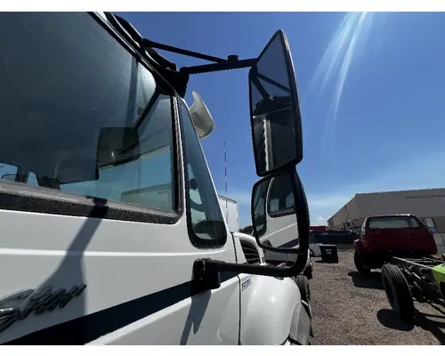 INTERNATIONAL 7500 Mirror (Side View)