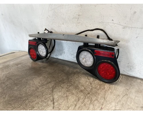 INTERNATIONAL 7500 Miscellaneous Parts