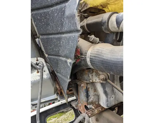 INTERNATIONAL 7500 Radiator