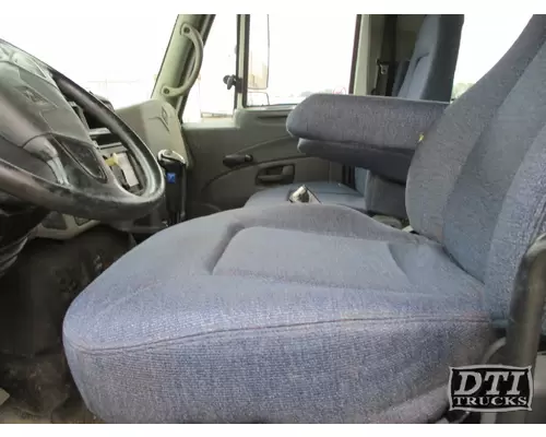 INTERNATIONAL 7500 Seat, Front