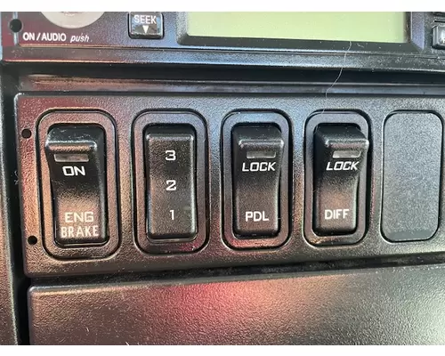 INTERNATIONAL 7500 Vehicle For Sale