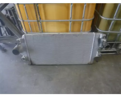 INTERNATIONAL 7600 / 8600 Charge Air Cooler (ATAAC)