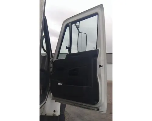 INTERNATIONAL 7600 2002-2018 DOOR ASSEMBLY, FRONT