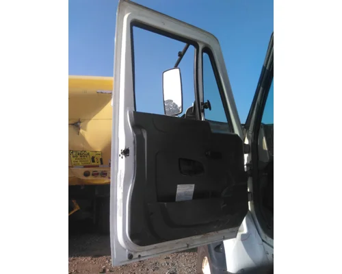 INTERNATIONAL 7600 2002-2018 DOOR ASSEMBLY, FRONT
