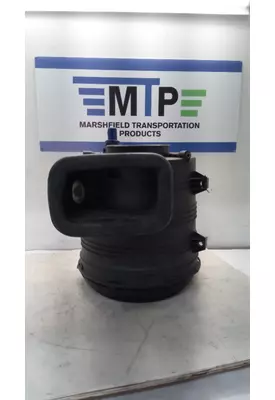 INTERNATIONAL 7600 Air Cleaner