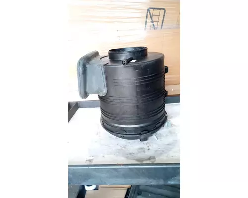 INTERNATIONAL 7600 Air Cleaner