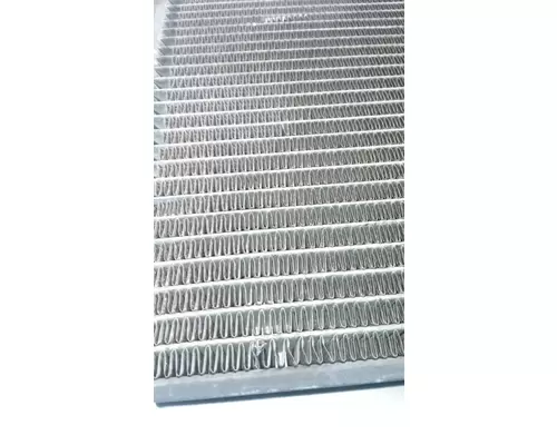 INTERNATIONAL 7600 Air Conditioner Condenser