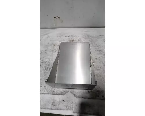 INTERNATIONAL 7600 Battery Box