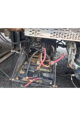 INTERNATIONAL 7600 Battery Boxes