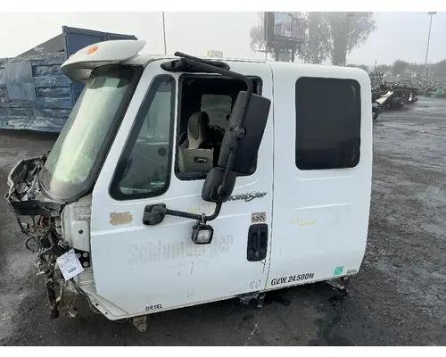 INTERNATIONAL 7600 Cab Assembly