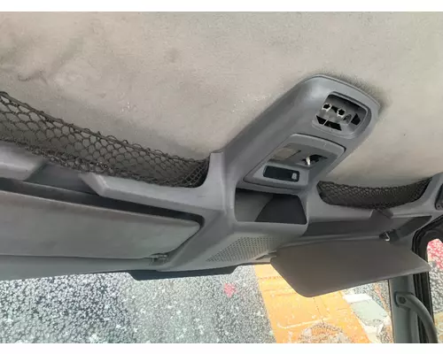 INTERNATIONAL 7600 Cab Mount