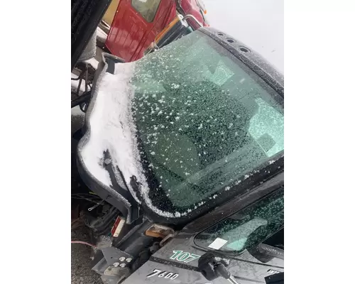 INTERNATIONAL 7600 Cab Mount