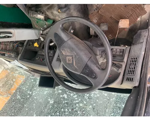 INTERNATIONAL 7600 Cab Mount