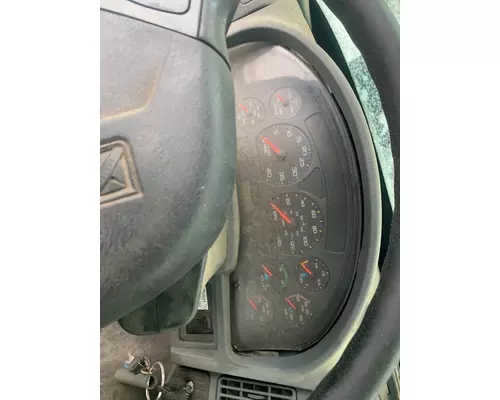 INTERNATIONAL 7600 Cab Mount