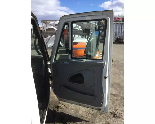 INTERNATIONAL 7600 Cab