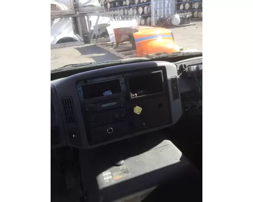 INTERNATIONAL 7600 Cab