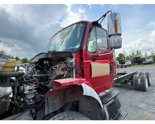 INTERNATIONAL 7600 Cab