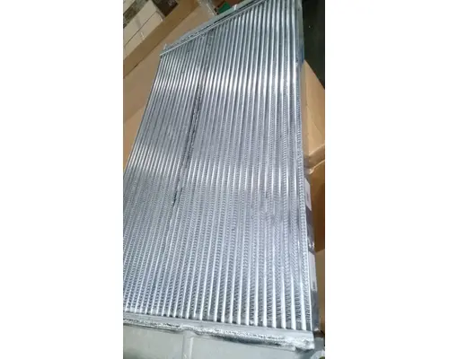 INTERNATIONAL 7600 Charge Air Cooler (ATAAC)