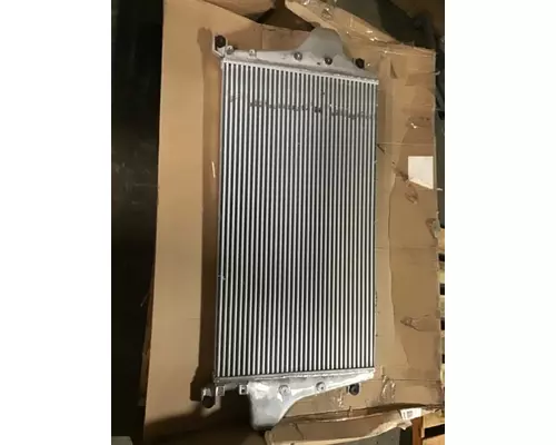 INTERNATIONAL 7600 Charge Air Cooler (ATAAC)